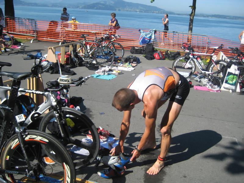 20090614_Zytturm_Triathlon-032-Wechsel.jpg