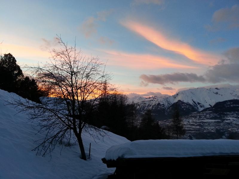 20130104_170629.jpg - Sonnenuntergang beim Chalet