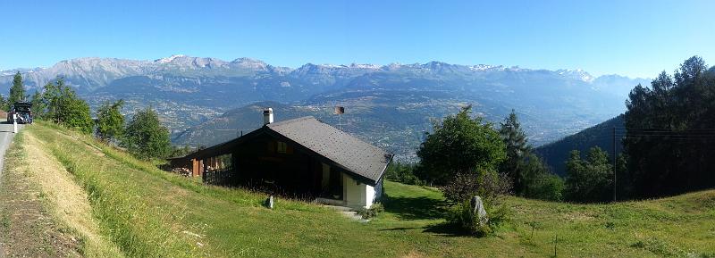 20130731_092506.jpg - 31.7. Panorama ob Chalet